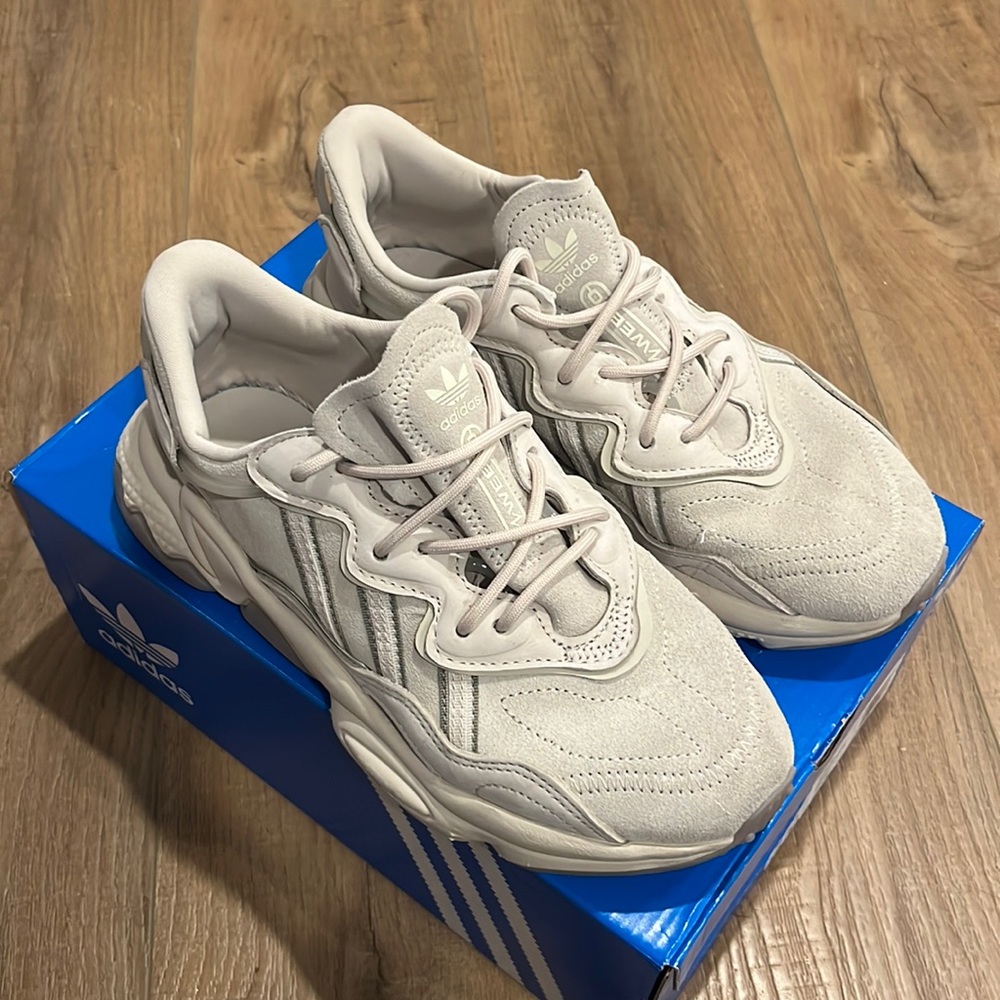 Adidas Ozweego womens
